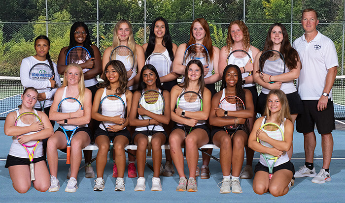 Girls Tennis