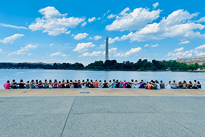 Students posing at the Washington Monument.